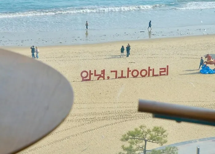 Neouigyejeol Pusan
