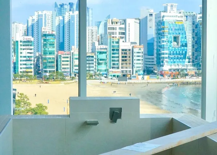 Neouigyejeol 3* Pusan